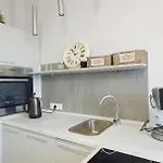 R O M A N T I C View By Kato Apartman