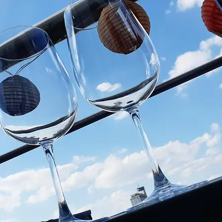 R O M A N T I C View By Kato *