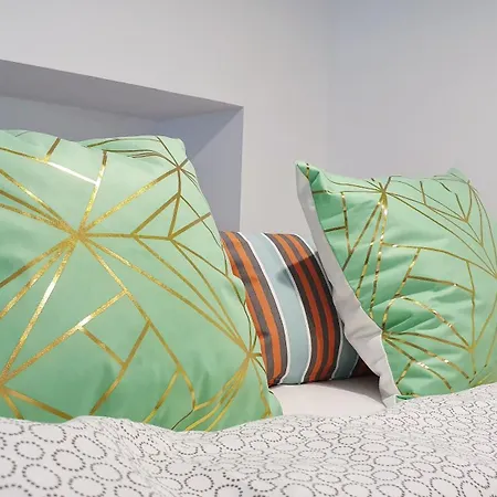 R O M A N T I C View By Kato Apartment