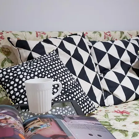 R O M A N T I C View By Kato Apartment