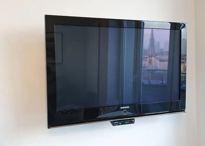 R O M A N T I C View By Kato *