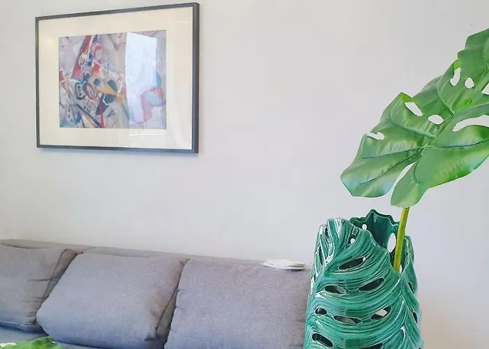 R O M A N T I C View By Kato *